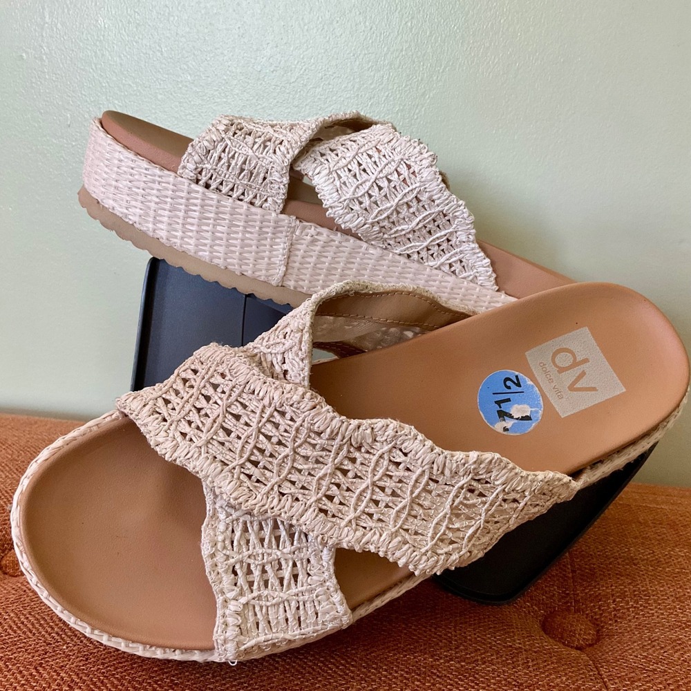 DV Dolce Vita Sugar 7.5 Crochet Woven Platform Sandals Tan Crisscross Slide Boho